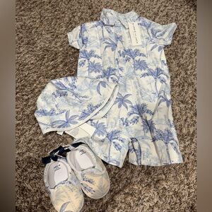 Janie and Jack Blue and White Tropical Baby Outfit Set